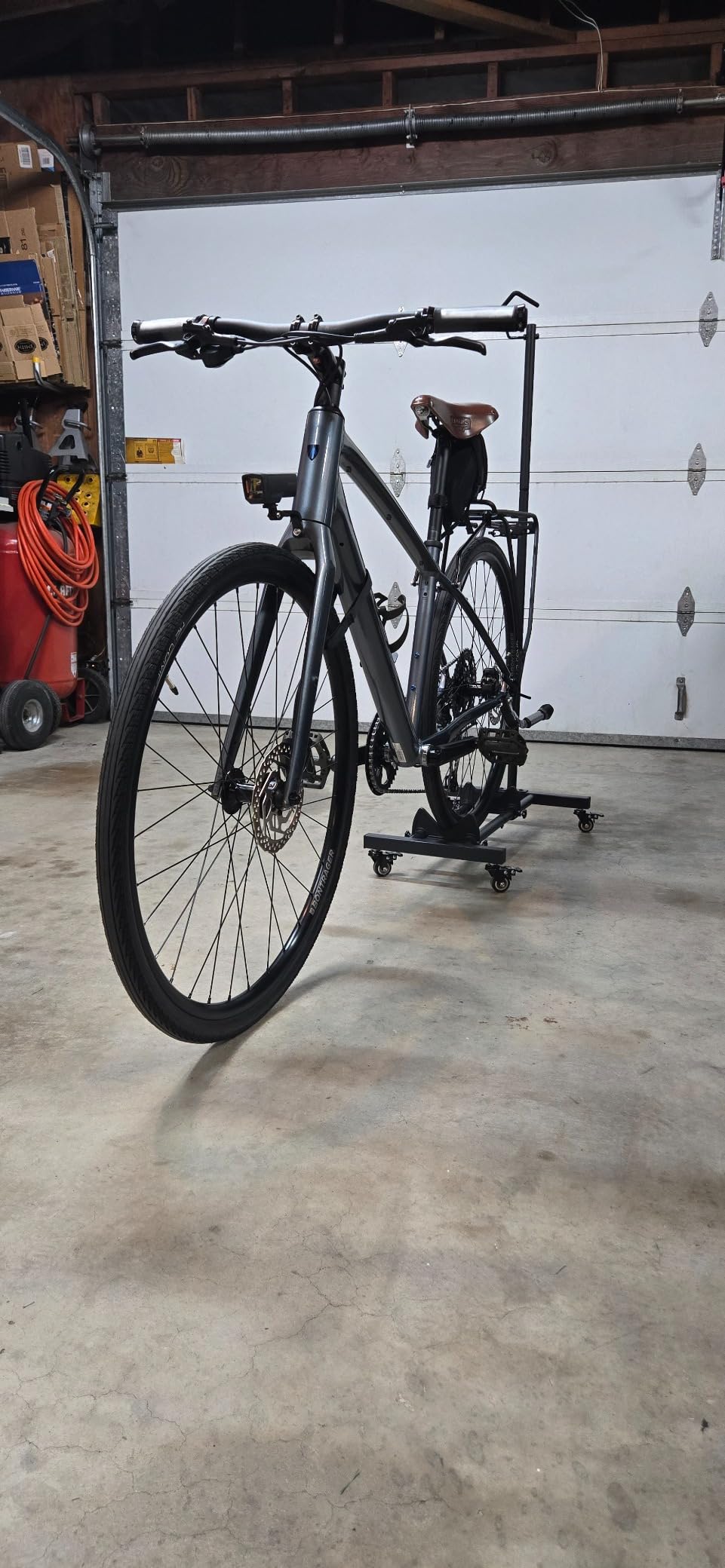 Sttoraboks Vertical Bike Stand with Wheels, Indoor Bike Storage Rack customer photo 2