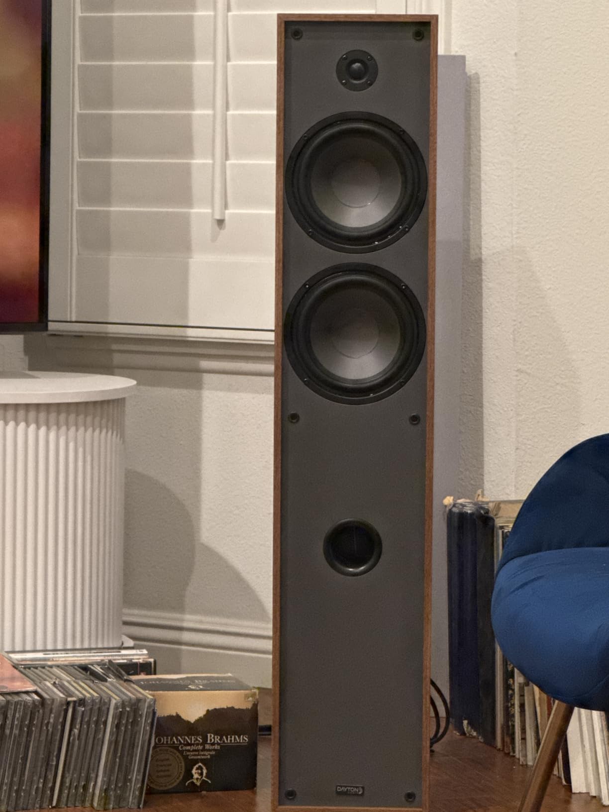 Dayton Audio Classic T65 Floor-Standing Tower Speaker Pair (Black) customer photo 2