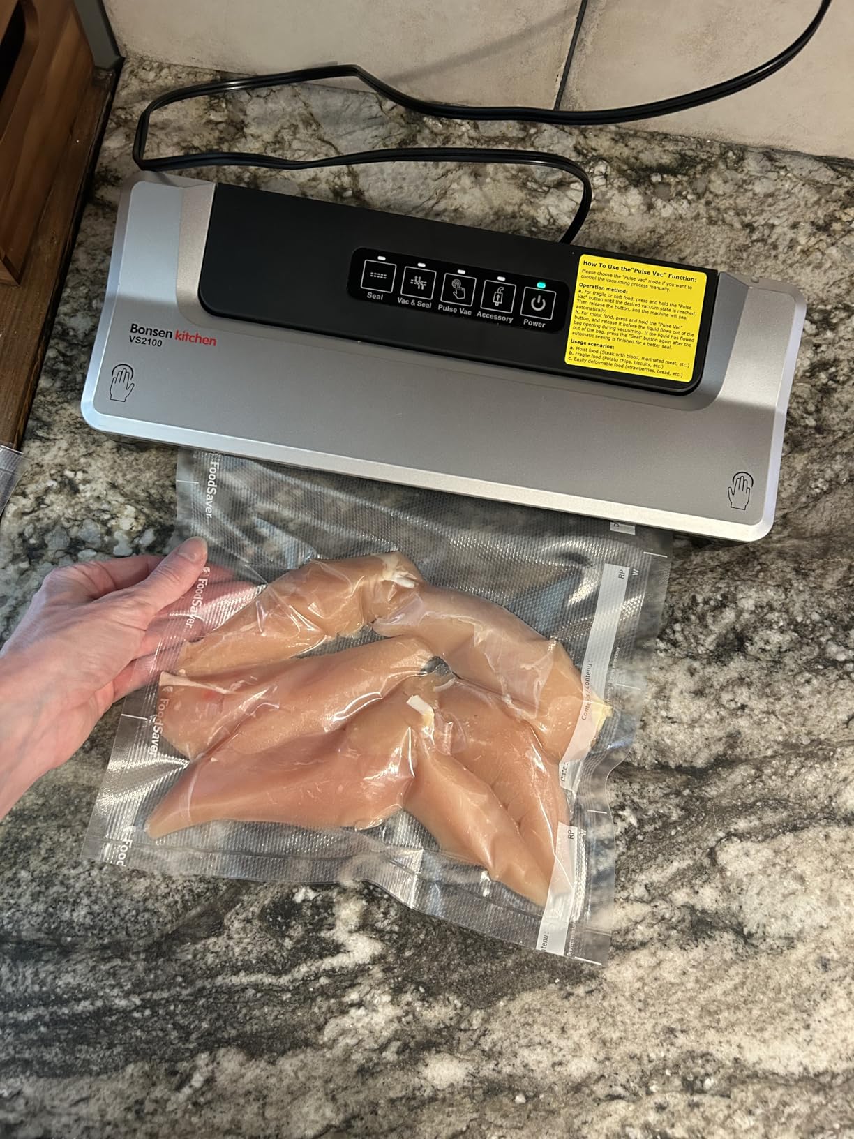 Bonsenkitchen Vacuum Sealer Machine With 5 Vacuum Bags,Black customer photo 2