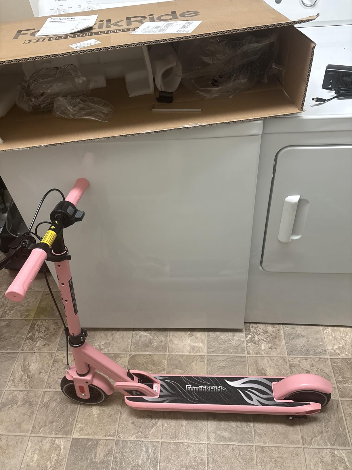FanttikRide T9 Electric Scooter for Big Kids & Teens 4.3-5.6 ft, 154 lbs, 7/10/12 MPH, LED Battery Display, 3 Adjustable Heights, Foldable Escooter with Dual Braking, 7