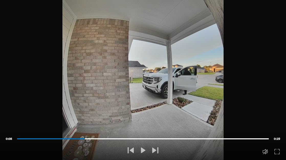 Ring Outdoor Cam 4K Pro (newest model), Plug-In, Retinal 4K with wide-angle video, 10x Enhanced Zoom, and Night Vision, White customer photo 2