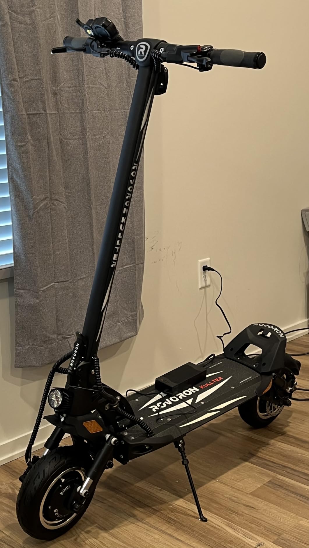 REYWMER KULLTER Electric Scooter, 60V 23.4AH Dual Motors 1300W (Peak 4000W), 50MPH Top Speed, 10-Inch Off-Road Tires, 360° Lights, Front & Rear Dual Suspension, Quick Fold, High Weight Capacity customer photo 2