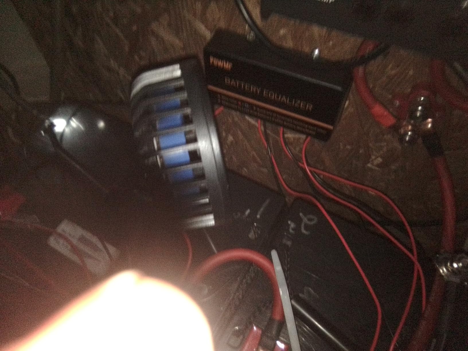 12.8V 300Ah Lithium LiFePO4 Battery With 200A BMS 15000+ Deep Cycles customer photo 1
