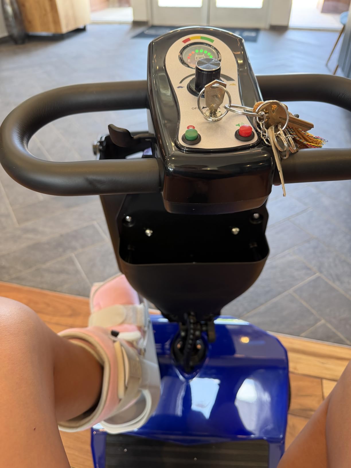 Mobility Scooter,Foldable,300 lbs Capacity,Travel & Daily Commute customer photo 2