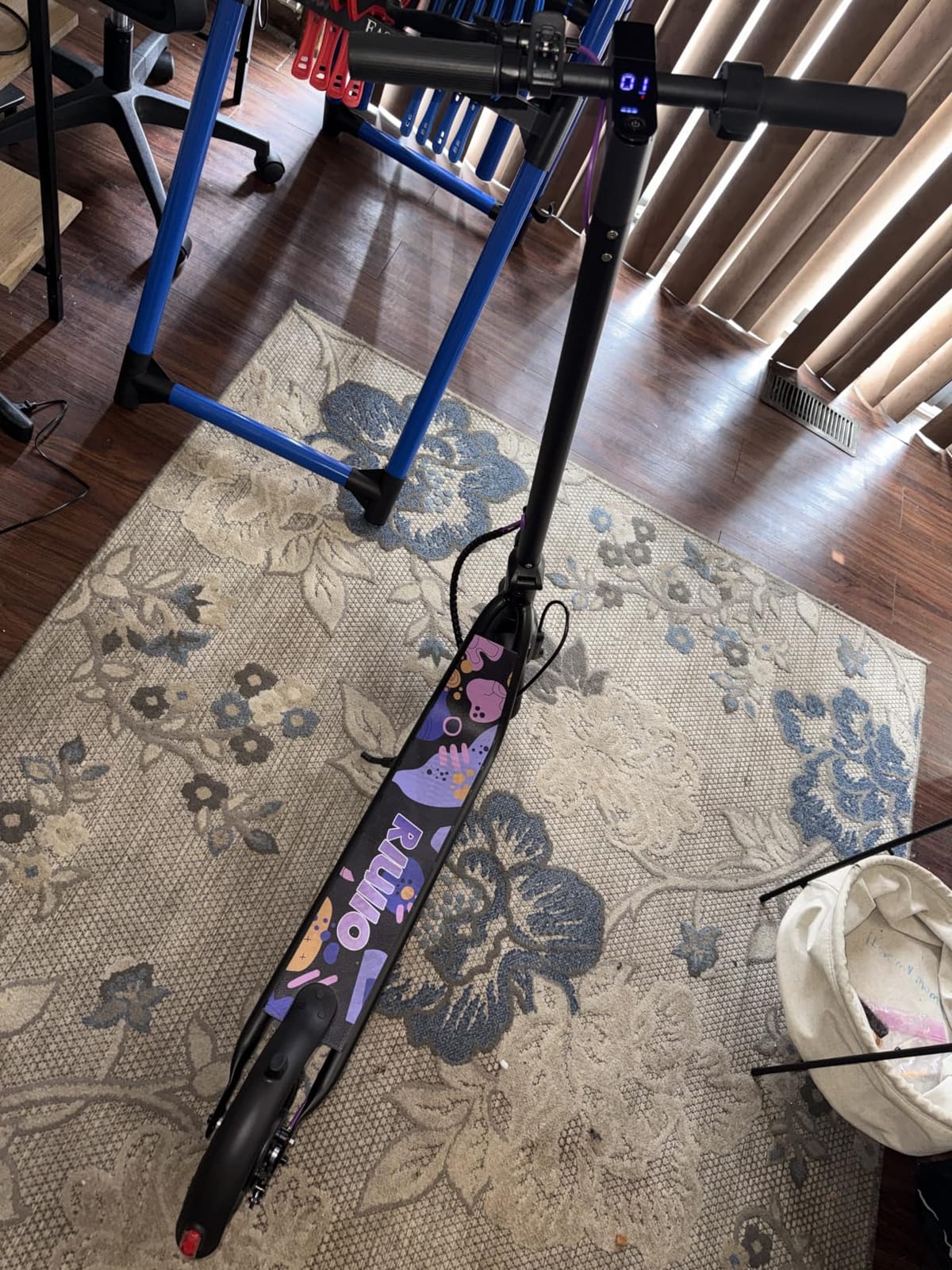 Electric Scooter, 21-35mi Long Range E Scooter for Adults, 8.5“/10”Tires customer photo 2