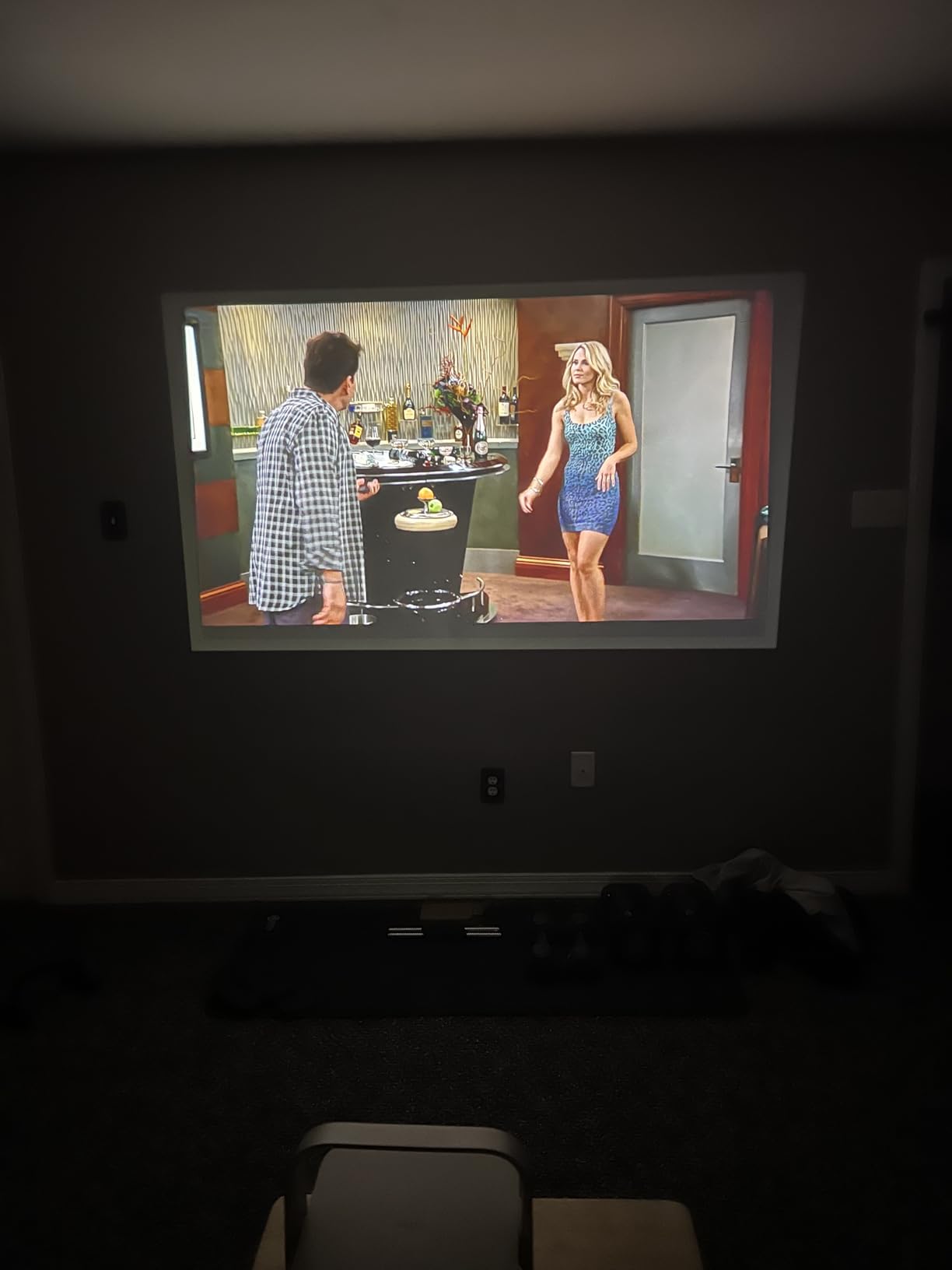 XGIMI Elfin Flip Laser 1080P Portable Projector, Bedroom & Backyard customer photo 1