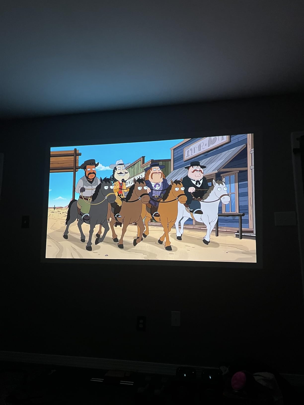 XGIMI Elfin Flip Laser 1080P Portable Projector, Bedroom & Backyard customer photo 2
