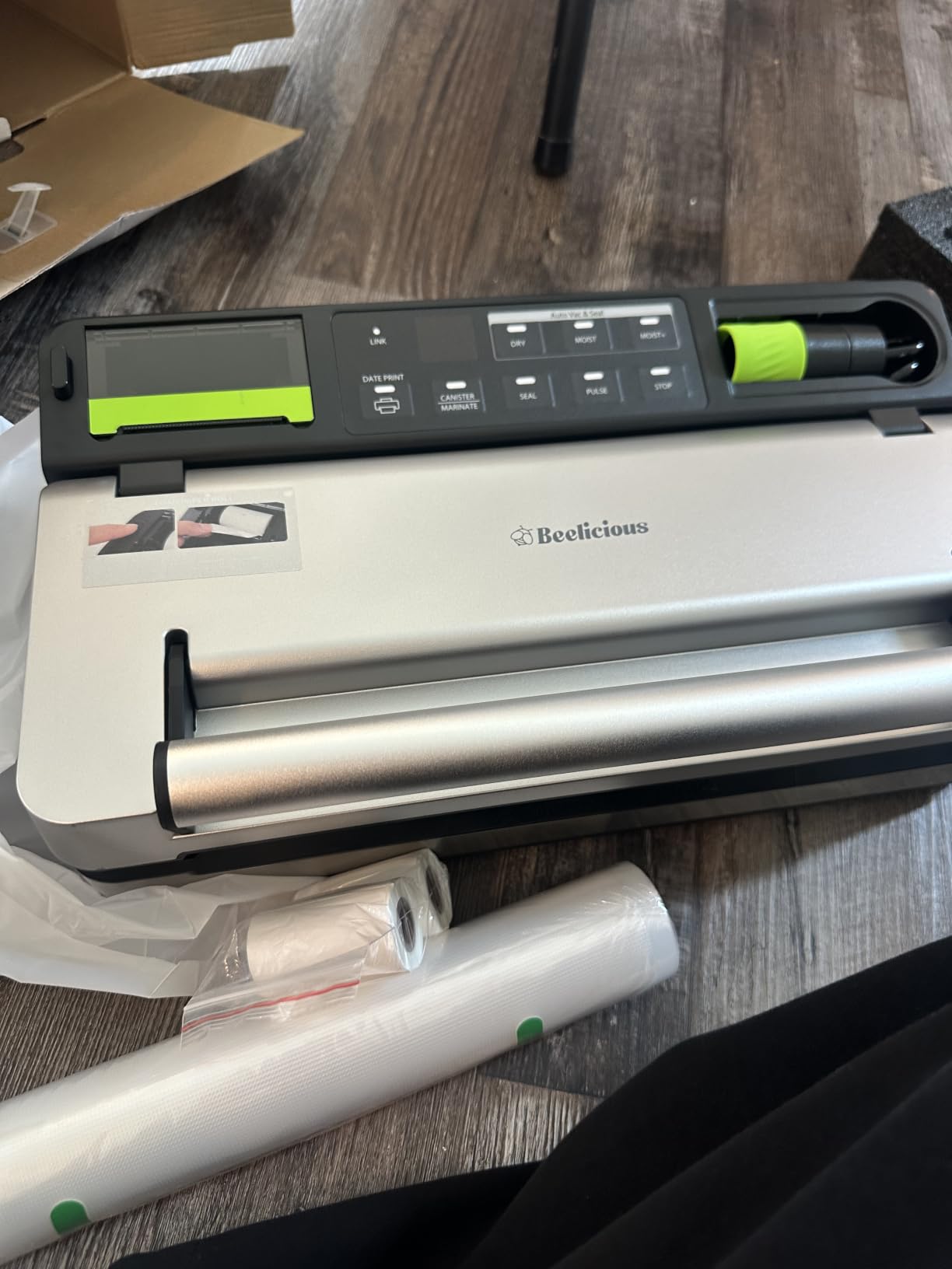 98kPa Smart Vacuum Sealer with FreshTrack Label Printing & Food Manager App customer photo 2