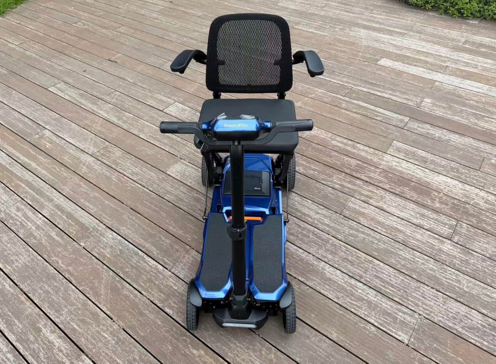 SCOOTNGO Voyager Mobility Scooter for Seniors Adults, 33lbs Travel Scooter customer photo 1