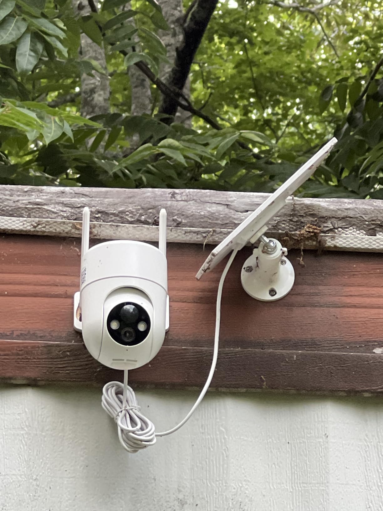 ELYSOO 4K Solar Security Cameras Wireless Outdoor Home System, 4-Cam Kit customer photo 2